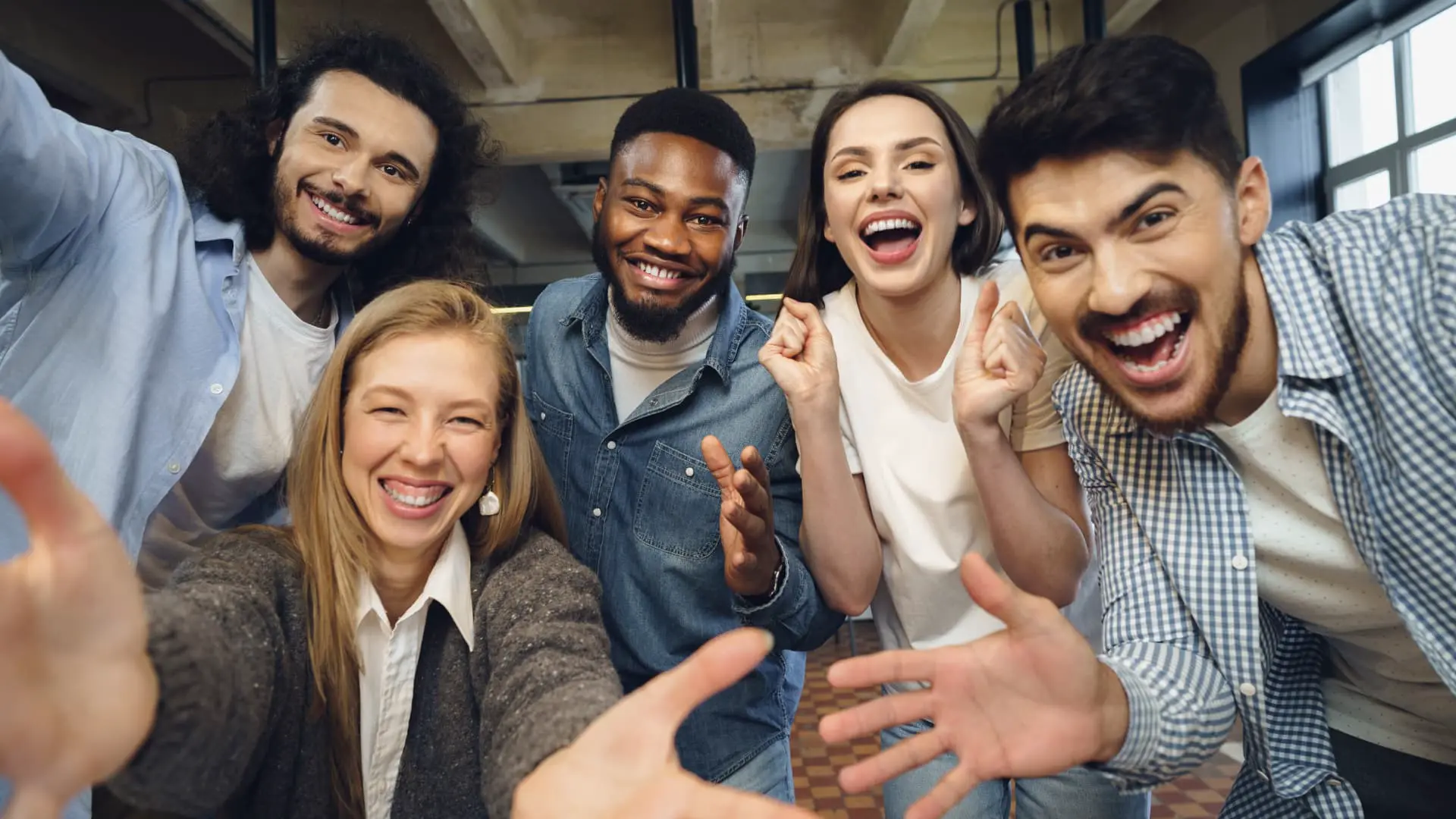 10 Key Team Characteristics for Seamless and Productive Teamwork
